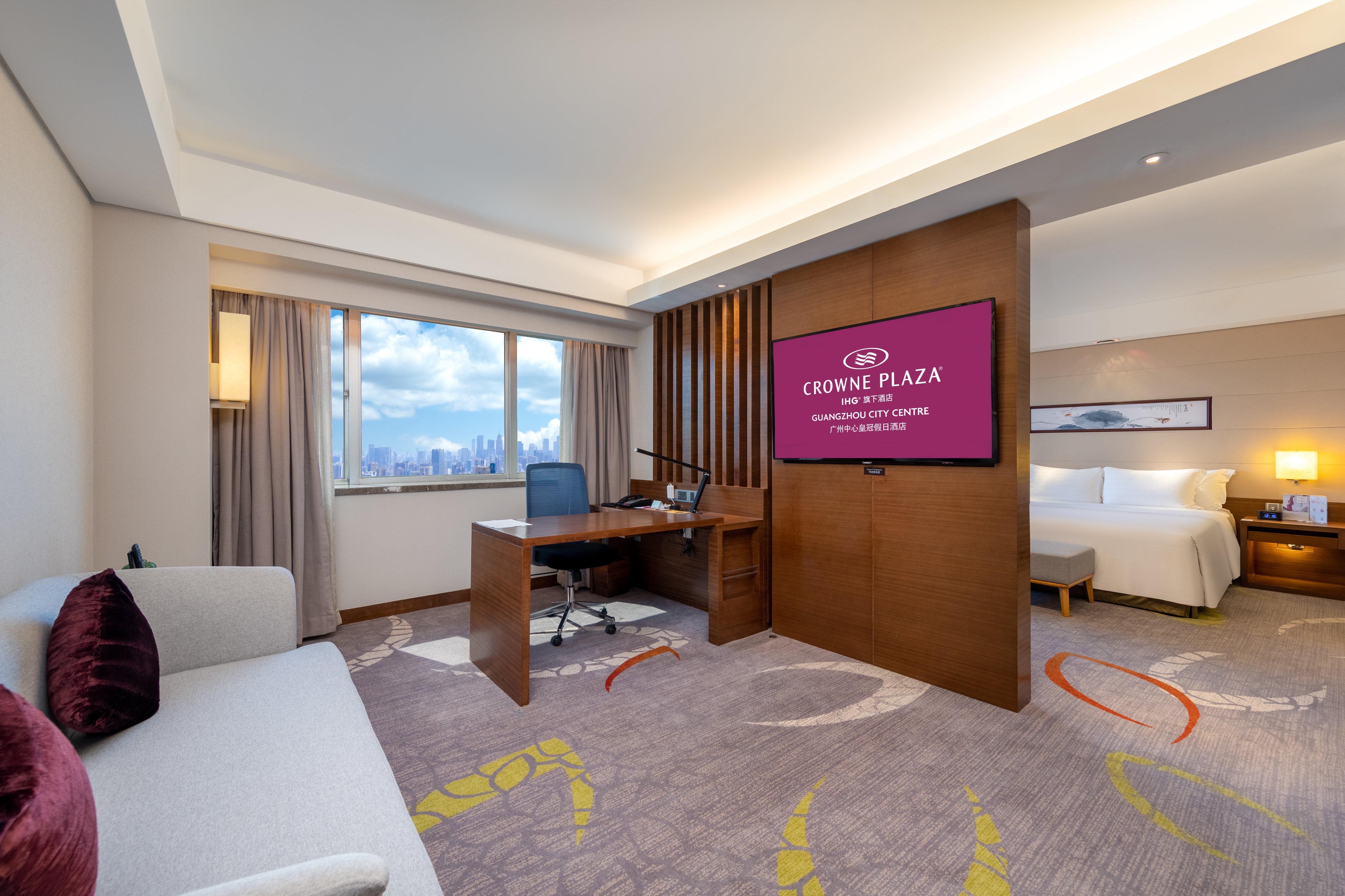 Crowne Plaza Guangzhou City Centre By Ihg - Free Shuttle Between Hotel And Exhibition Center During Canton Fair & Exhibitor Registration Counter Екстериор снимка Deluxe Suite