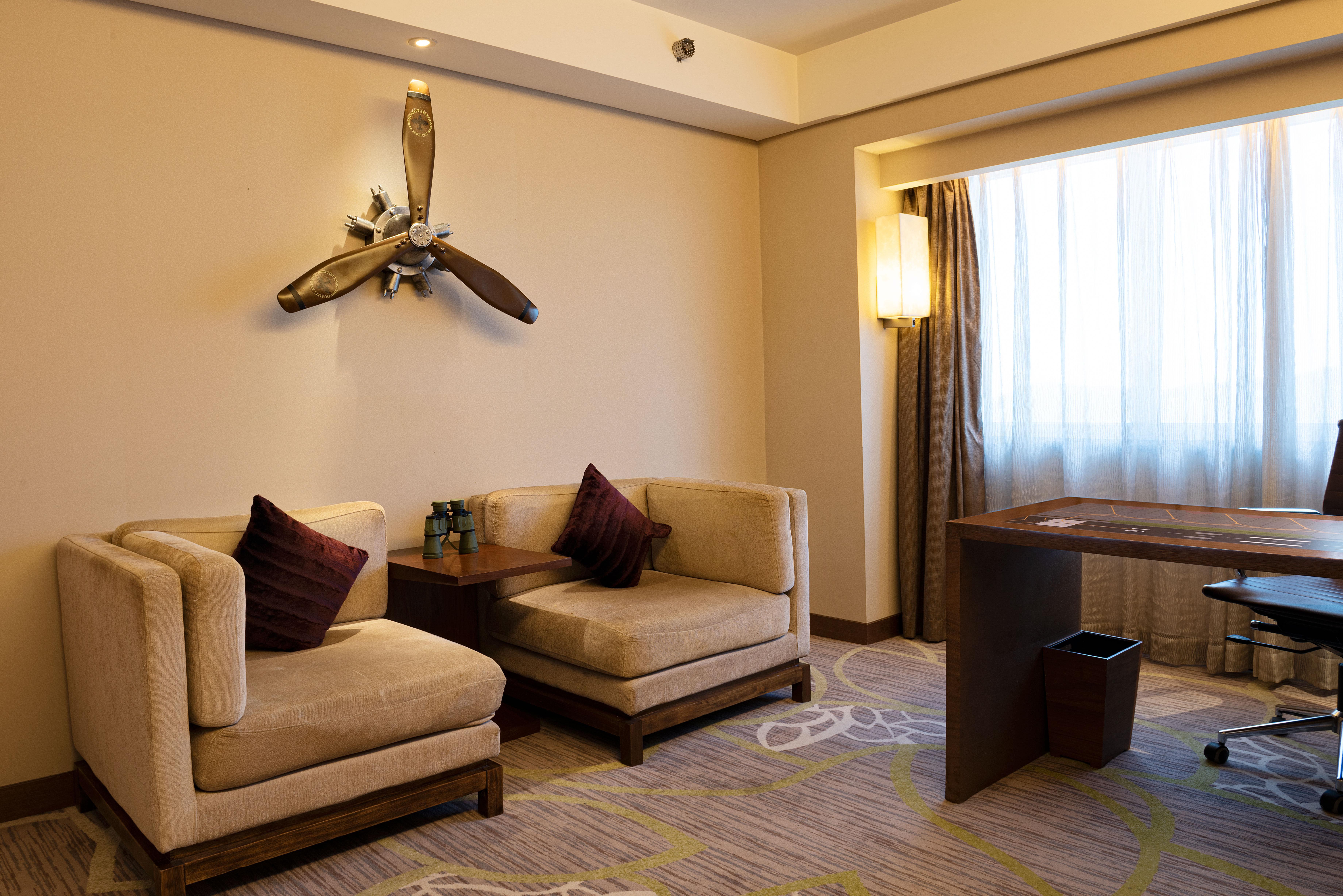 Crowne Plaza Guangzhou City Centre By Ihg - Free Shuttle Between Hotel And Exhibition Center During Canton Fair & Exhibitor Registration Counter Екстериор снимка A suite at the hotel