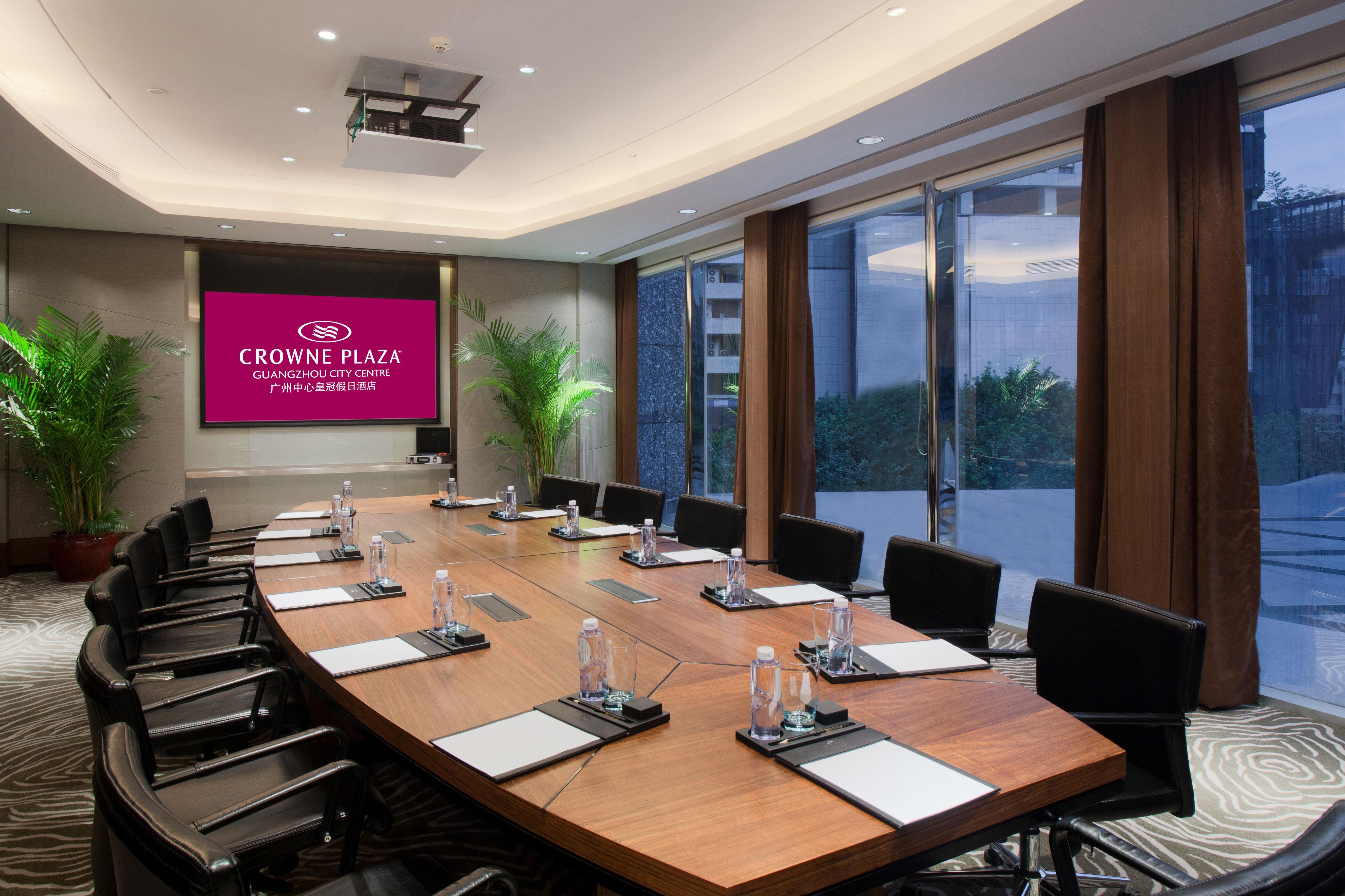 Crowne Plaza Guangzhou City Centre By Ihg - Free Shuttle Between Hotel And Exhibition Center During Canton Fair & Exhibitor Registration Counter Екстериор снимка Meeting room