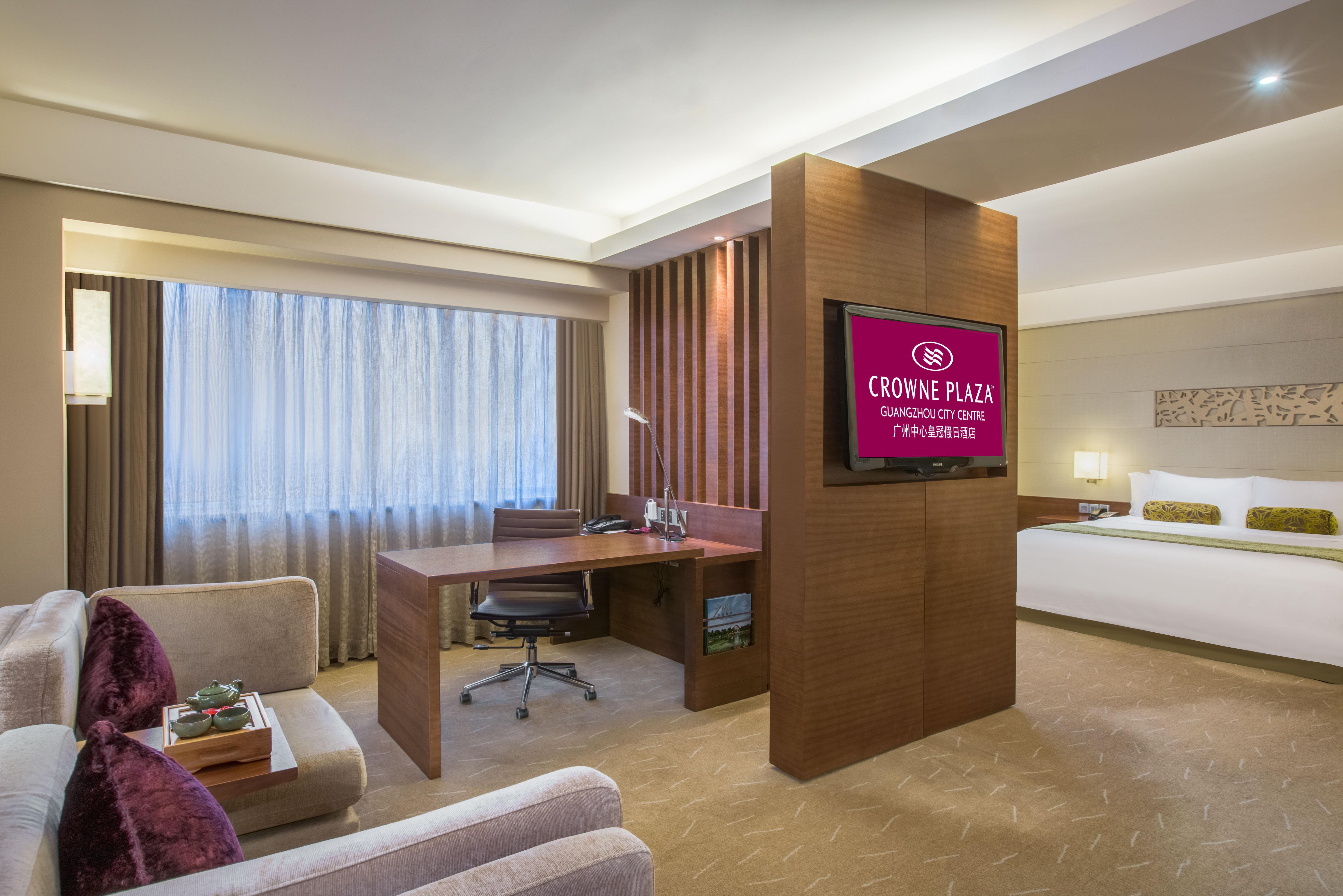 Crowne Plaza Guangzhou City Centre By Ihg - Free Shuttle Between Hotel And Exhibition Center During Canton Fair & Exhibitor Registration Counter Екстериор снимка Suite