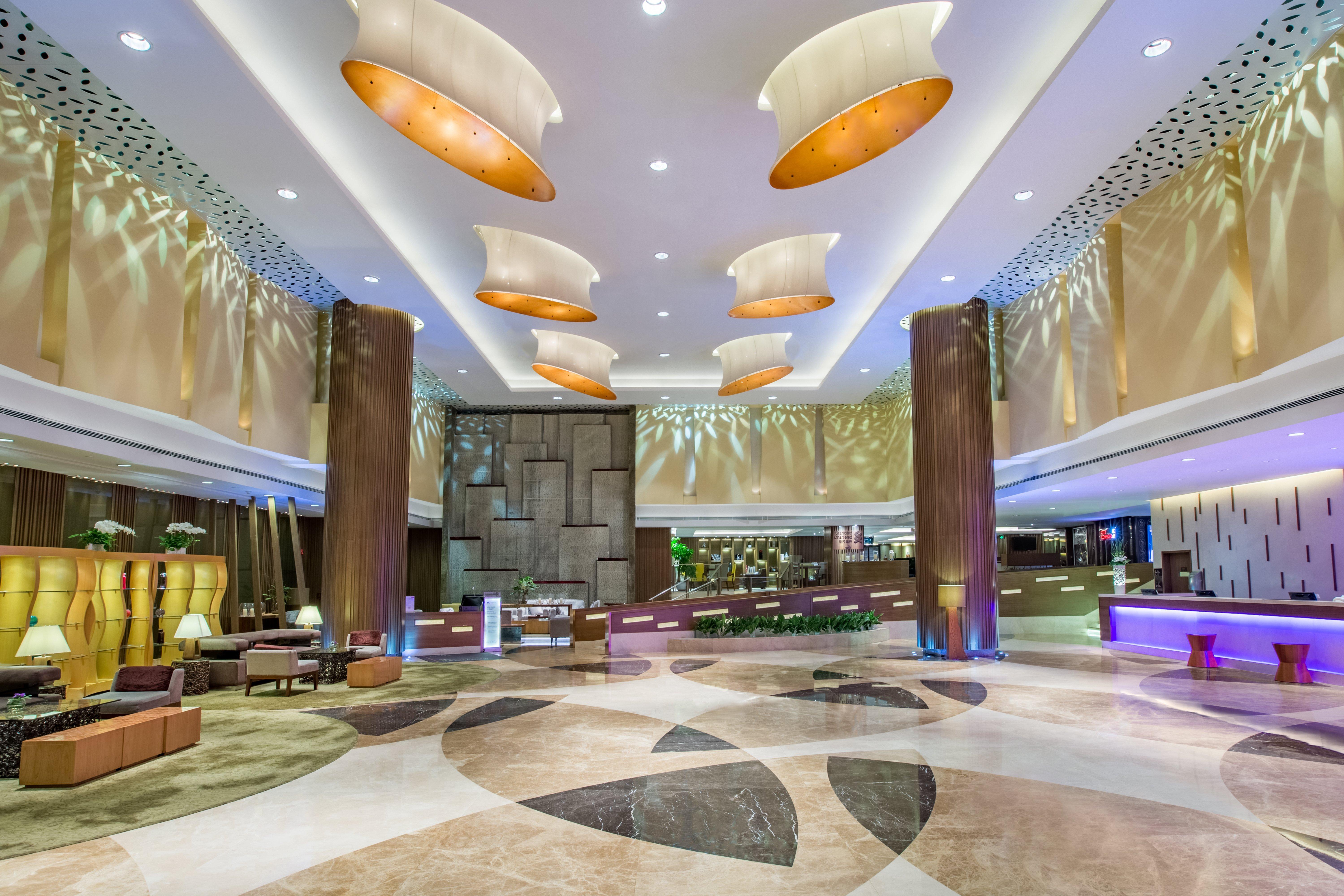 Crowne Plaza Guangzhou City Centre By Ihg - Free Shuttle Between Hotel And Exhibition Center During Canton Fair & Exhibitor Registration Counter Екстериор снимка Lobby